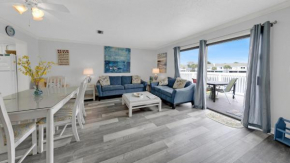 Southbay 60 Lake Front Townhome Short Walk to Private Beach
